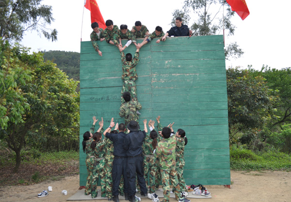 深圳公司拓展哪里好推薦深圳光明農(nóng)家樂九龍山生態(tài)園